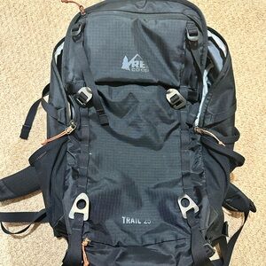 REI Black Trail 25 Daypack Backpack